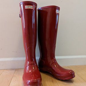 Hunter Gloss Red Wellies Rainboots Tall Size 8